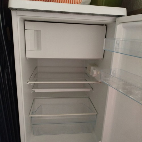 Bosch auxiliary fridge like new