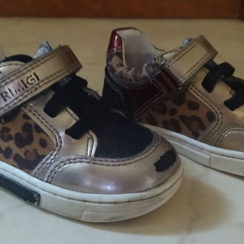 Primigi anatomical kids sports shoes like new, size 22