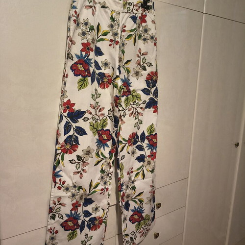 Wide leg pants with colorful floral pattern, like new