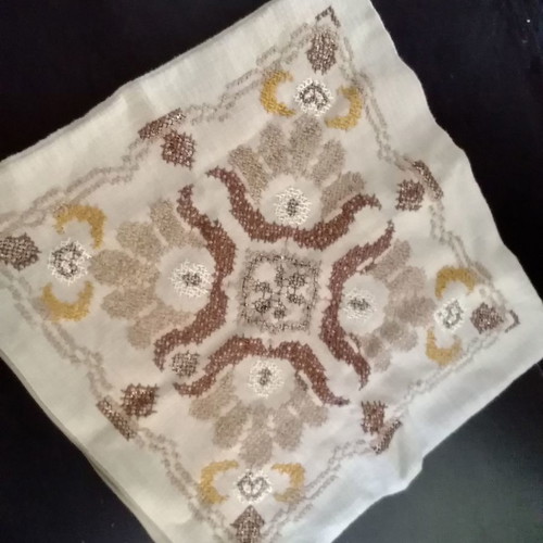 Embroidered pillow new in linen straw 43×43 cm