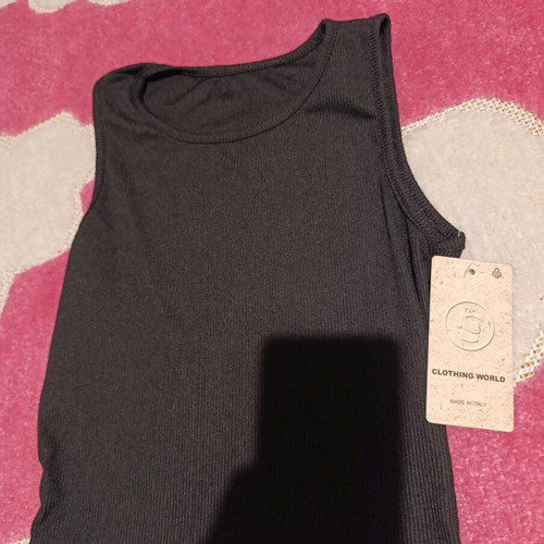 Black sleeveless top One Size new with tag