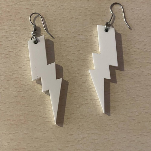 Lightning-shaped earrings like new, white