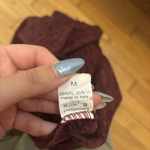 Burgundy Long Sleeve Top like new, size S