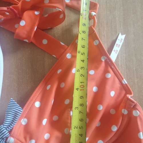 Women's bikini swimsuit used, size medium, multicolored