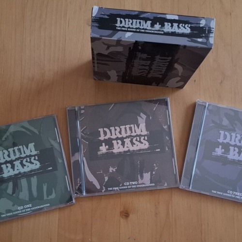 Drum + Bass The True Sound Of The Underground 3x CD like new, electronic