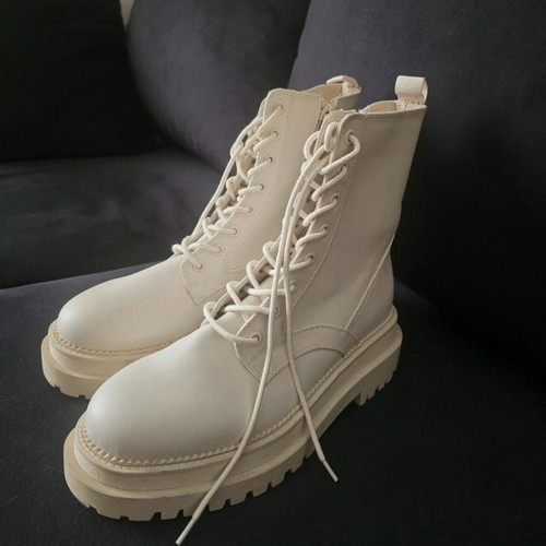 White boots size 38