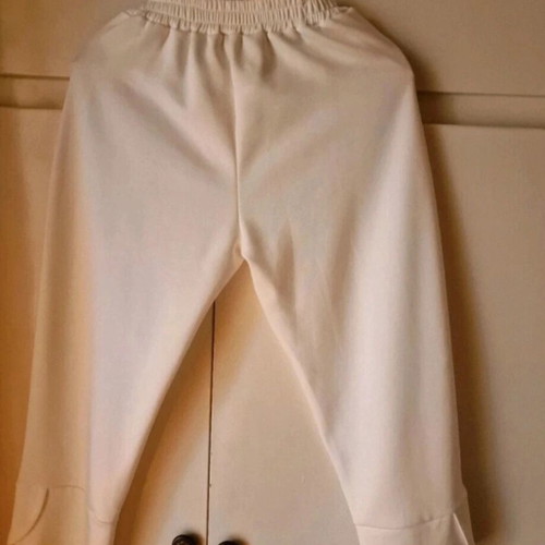White fleece pants below calf, brand feeling, new
