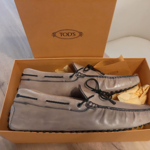 Tod's leather loafers size 44.5 like new, beige