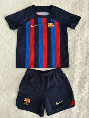 Barcelona Kids Football Kit new, official T-shirt and shorts M 110-116cm