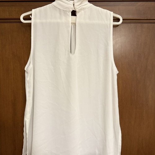 BSB Collection white sleeveless chiffon blouse size 42 like new