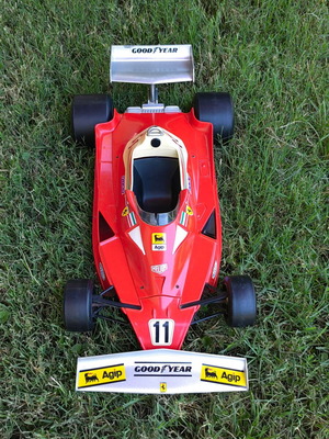 Ferrari 312 T2 Toschi 1:6 Formula One model used, Niki Lauda
