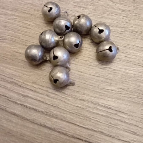 Hanging Bells 15mm pack of 10 new