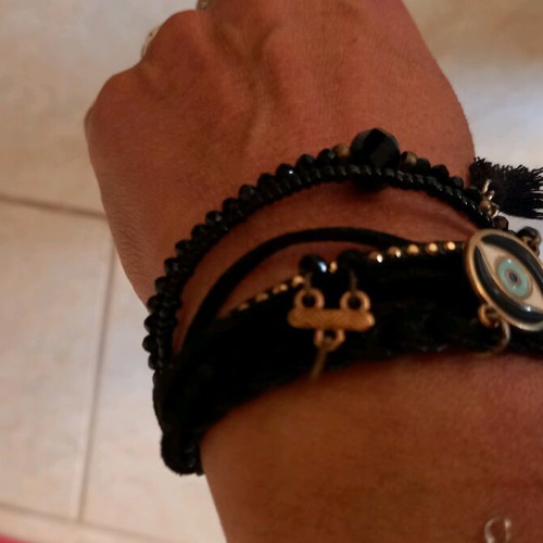Bracelet 7 rows like new, black and gold