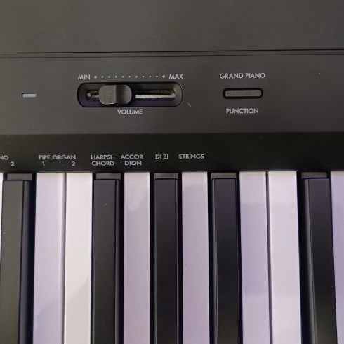 Yamaha P-145 digital piano like new