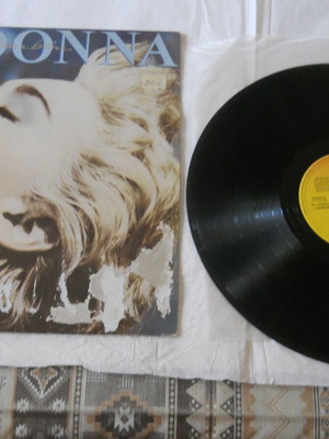 Madonna True Blue LP used, Greece edition Vibyl