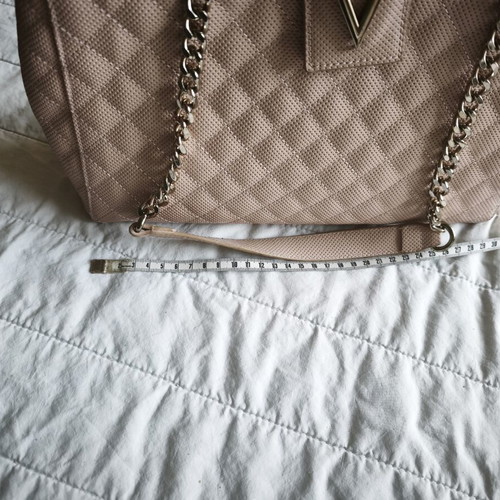 Valentino shoulder bag like new, beige, multiple compartments