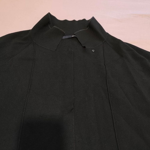 Tunic like new, size XL/XXL, black, with pockets and neck clip