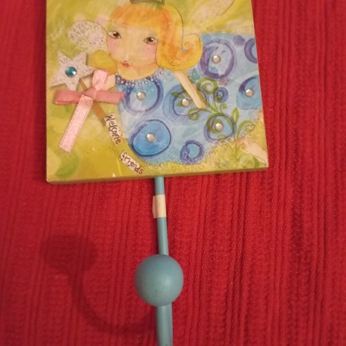 Children's hanger "welcome friends" like new