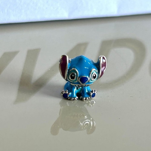 Stitch Pandora charm like new, blue