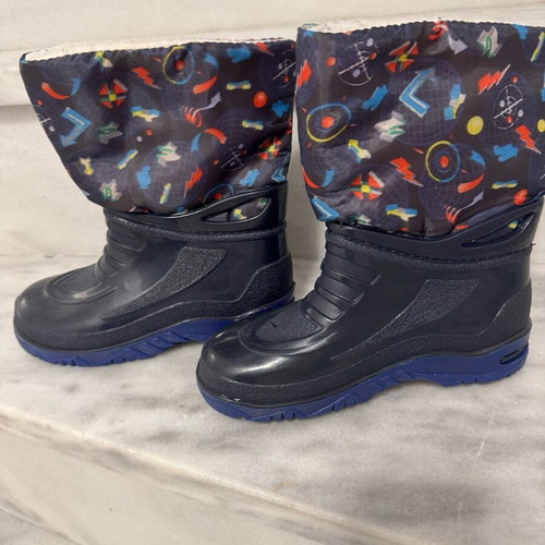 Rain boots size 30 like new