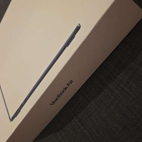 MacBook Air M4 16GB 512GB καινούργιο σφραγισμένο