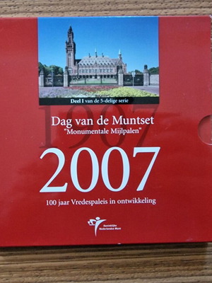 Netherlands Official Euro Coin Set 2007 like new
