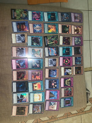 Yugioh cards 164 like new, many common and rare
