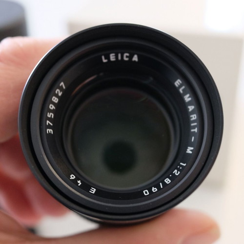 Leica Elmarit M 90mm f/2.8 Black E46 MF lens like new