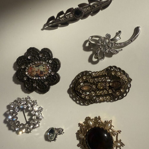 Vintage costume jewelry pins with rhinestones and real stones, new