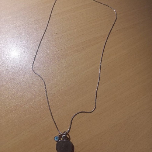 Heart eye necklace like new, charm good luck