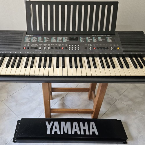 Yamaha PSR 200 keyboard
