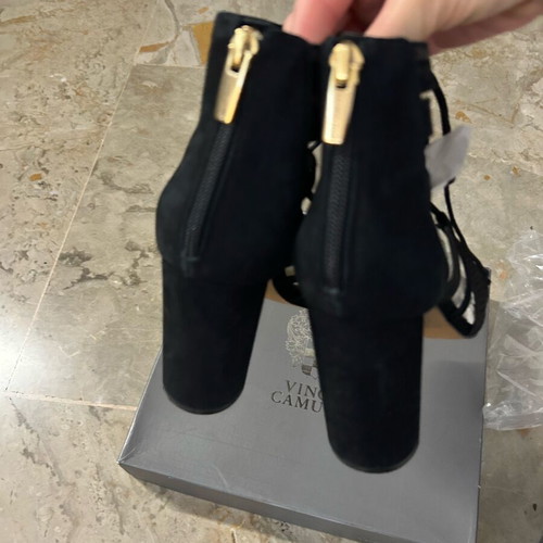 Vince Camuto suede sandal size 37 like new, black, 9 cm heel