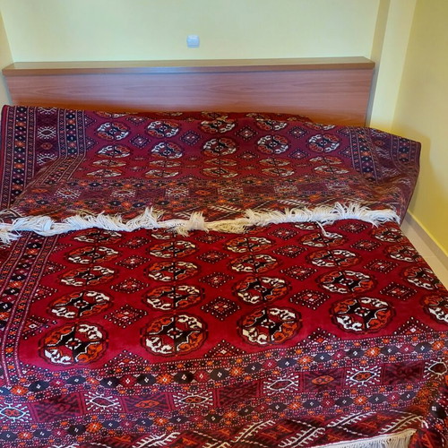 Handmade wool rug from Turkmenistan, like new, 4.3x2.3 m
