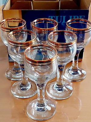 Pasabahce Tulipe Liqueur Glasses Set of 6 New with Gold Rim