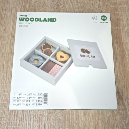 Montessori Role Play Wooden Biscuit Set 8 Pieces New 18M+