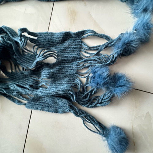 Scarf like new blue
