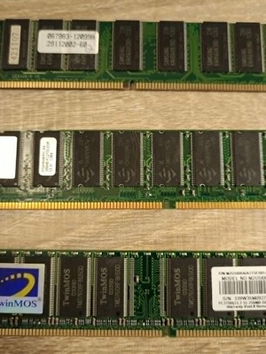 DDR 256 MB RAM μεταχειρισμένο σετ, 3 x 256 MB modules