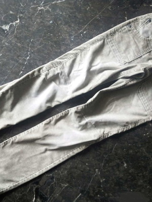 Παντελόνι κοτλέ γκρι Attrattivo μέγεθος Μ μεταχειρισμένο