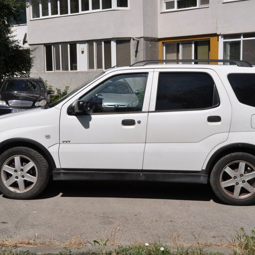 Suzuki Ignis 2004 4x4 used, manual, petrol, white
