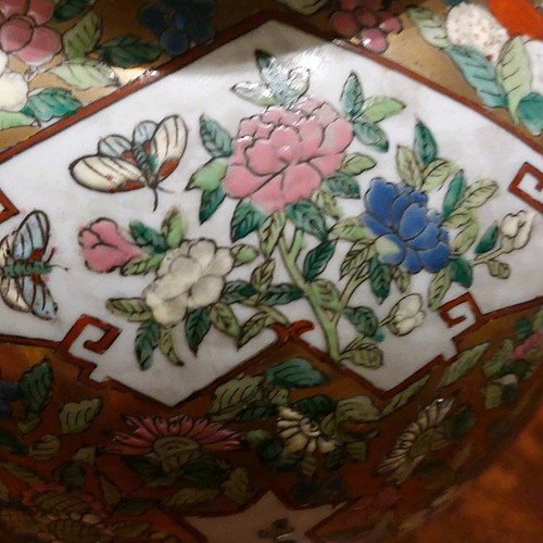 Satsuma jar Japan 35 cm used, porcelain with enamel and gold painting