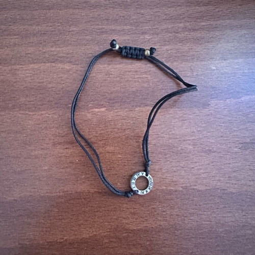 Hand bracelet like new, multicolored