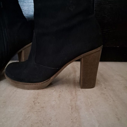Pyramis ankle boots size 37 used, crepe heel, black and orange