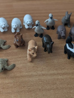 Kinder Surprise Natoons figures set 11 of 16, like new