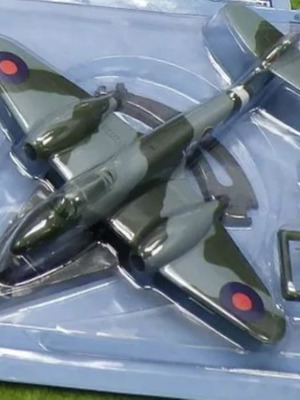 Αεροπλάνο Gloster Meteor κιτ Italeri 1:100 καινούργιο