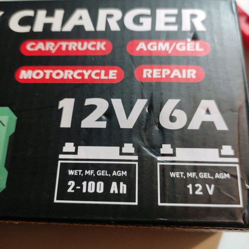 Battery charger 12V 6A with LCD screen and repair technology, new
