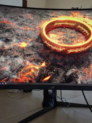 Asus ROG Strix XG32VC Curved Gaming Monitor 31.5" QHD 170Hz like new