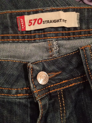 Levi's 507 Straight Fit Jeans size 31x32 like new, blue
