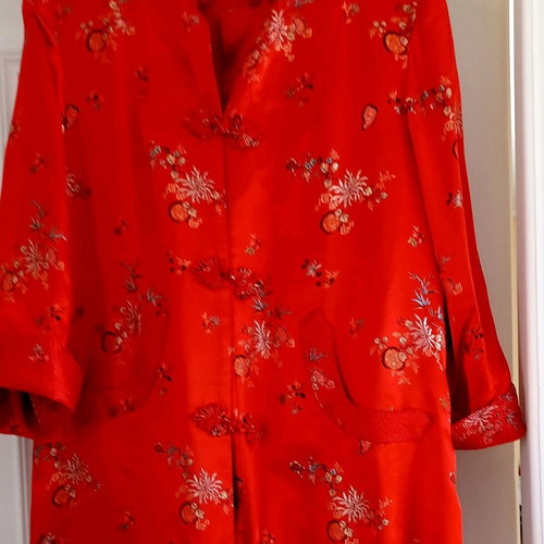 Satin robe imported size L like new, red