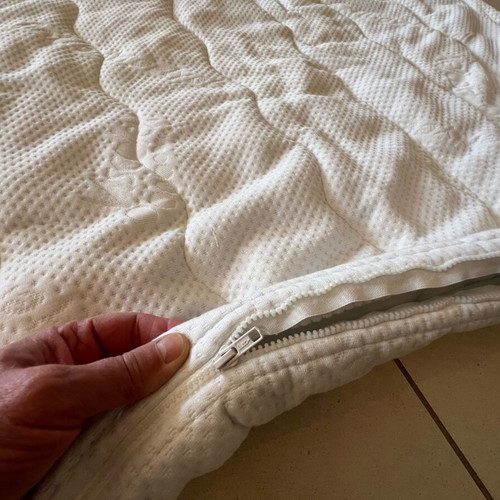 Viscolex Plus Istikbal topper like new (200x90 cm)
