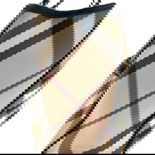 Burberry Nova Check чанта за рамо употребявана, черна и бежова